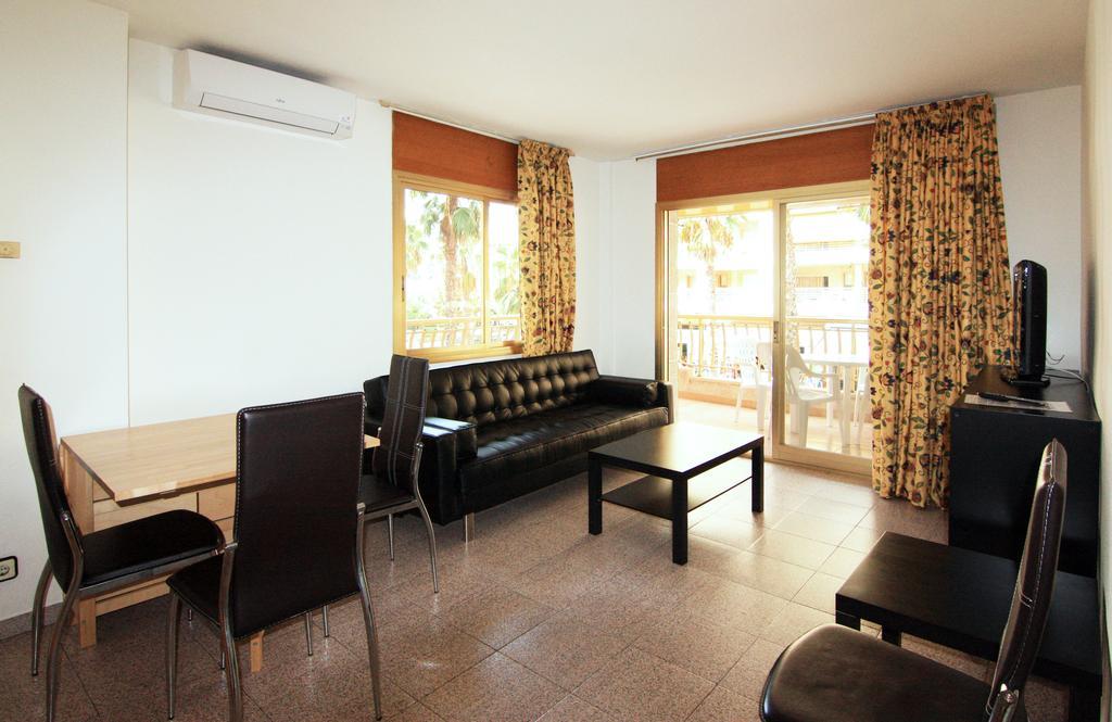 Apartamentos Indasol Salou Esterno foto